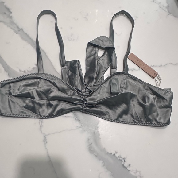 SKIMS WOVEN SHINE TIE BACK BRALETTE - Picture 2 of 4